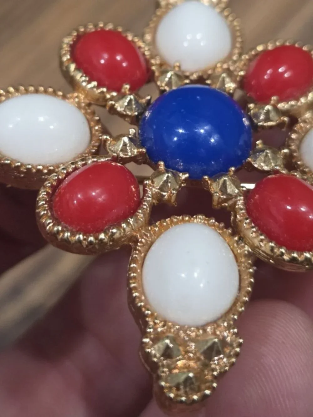 Vtg 70s Sarah Coventry Brooch Maltese Cross Gold Tone Red White Blue Americana